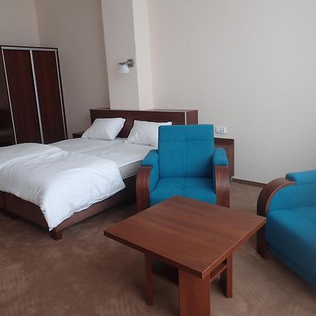 Gosciniec Pan Tadeusz II Hotell Giżycko Eksteriør bilde