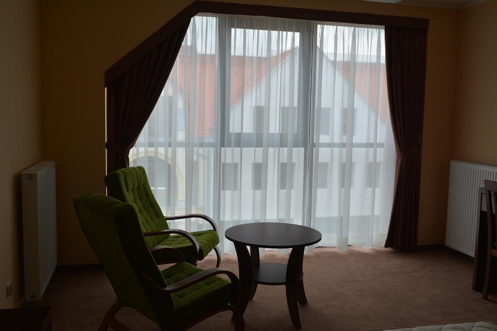 Gosciniec Pan Tadeusz II Hotell Giżycko Rom bilde