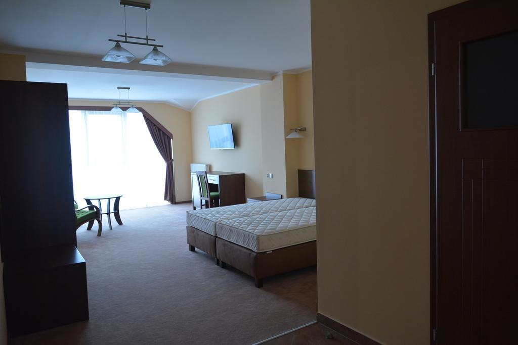 Gosciniec Pan Tadeusz II Hotell Giżycko Rom bilde