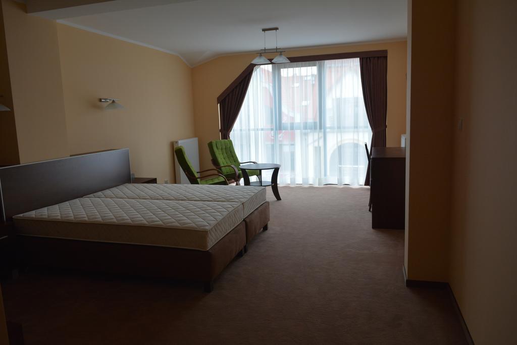 Gosciniec Pan Tadeusz II Hotell Giżycko Rom bilde