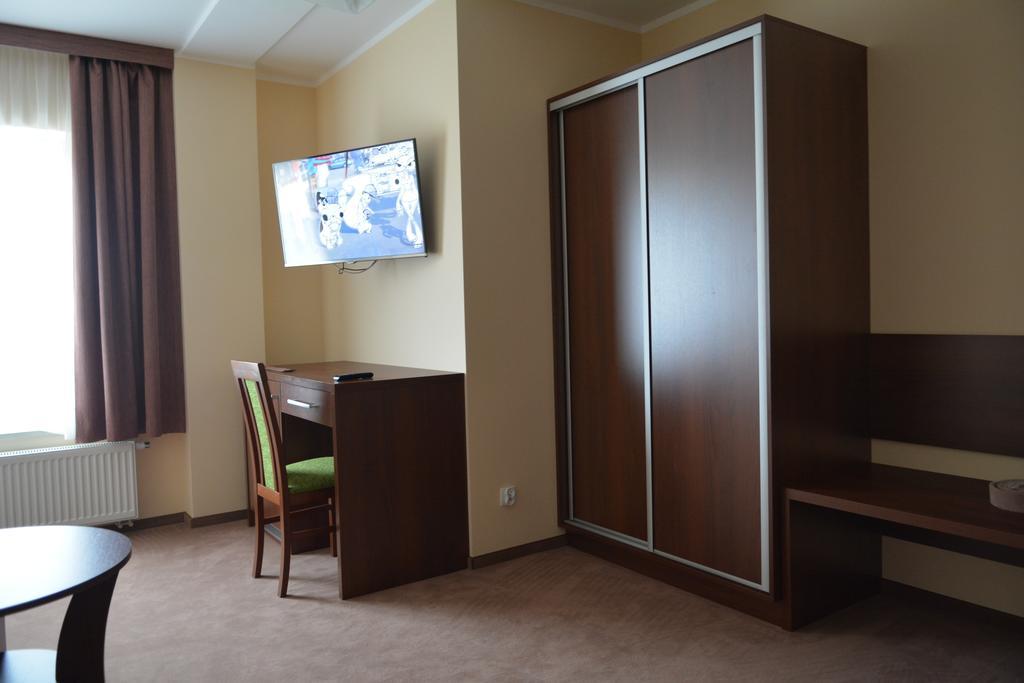 Gosciniec Pan Tadeusz II Hotell Giżycko Rom bilde