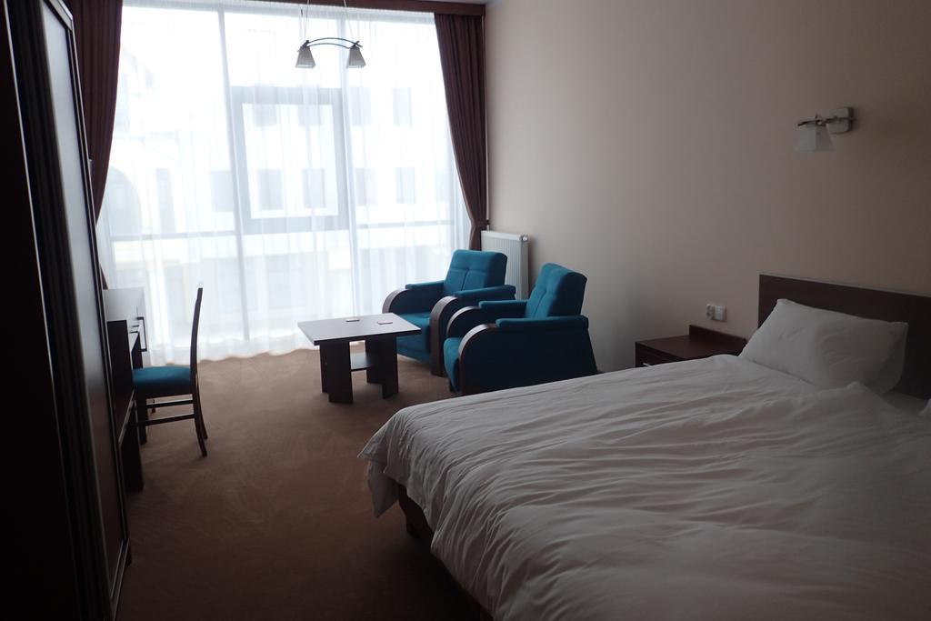 Gosciniec Pan Tadeusz II Hotell Giżycko Eksteriør bilde